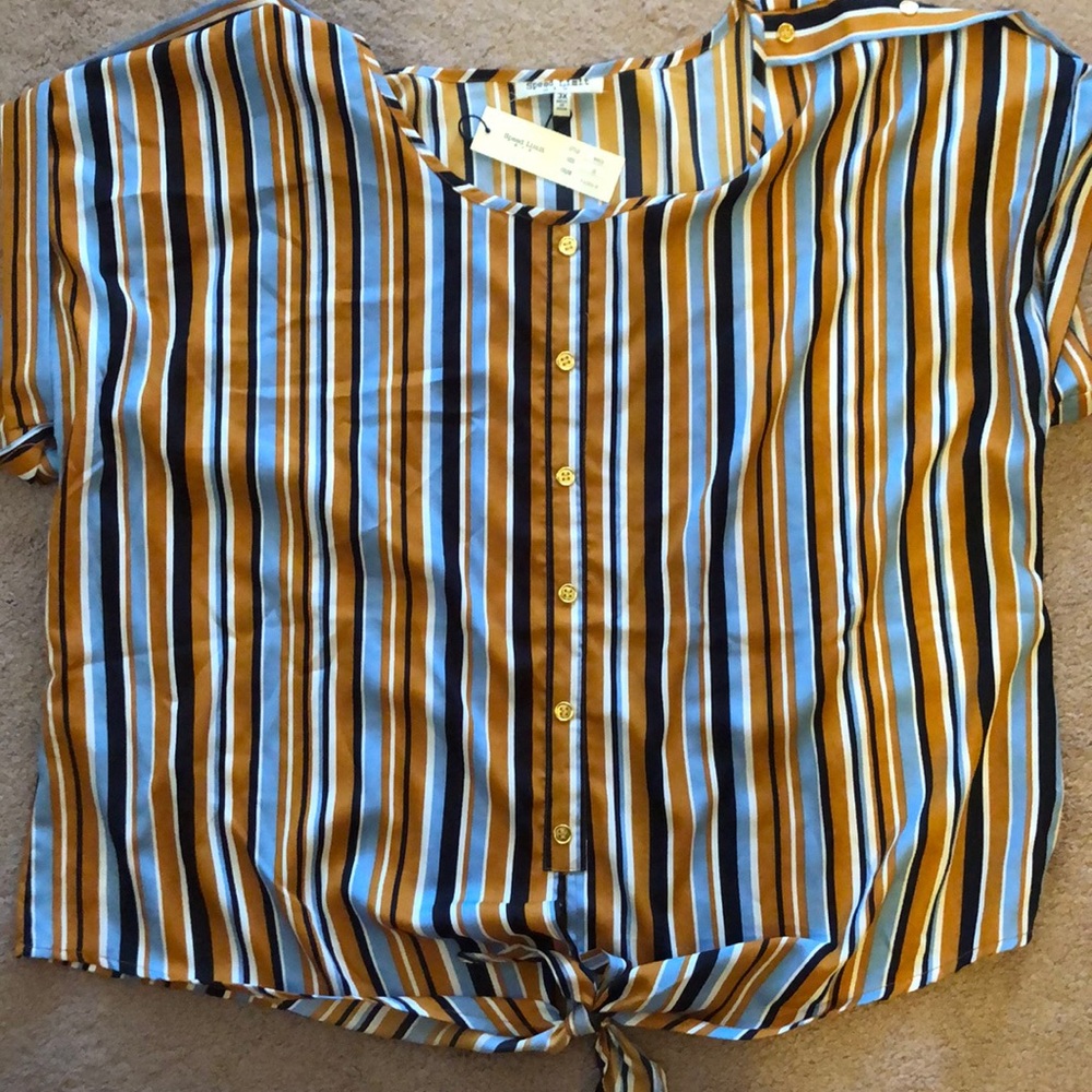 Beautiful colored tie front cap sleeve 3x top